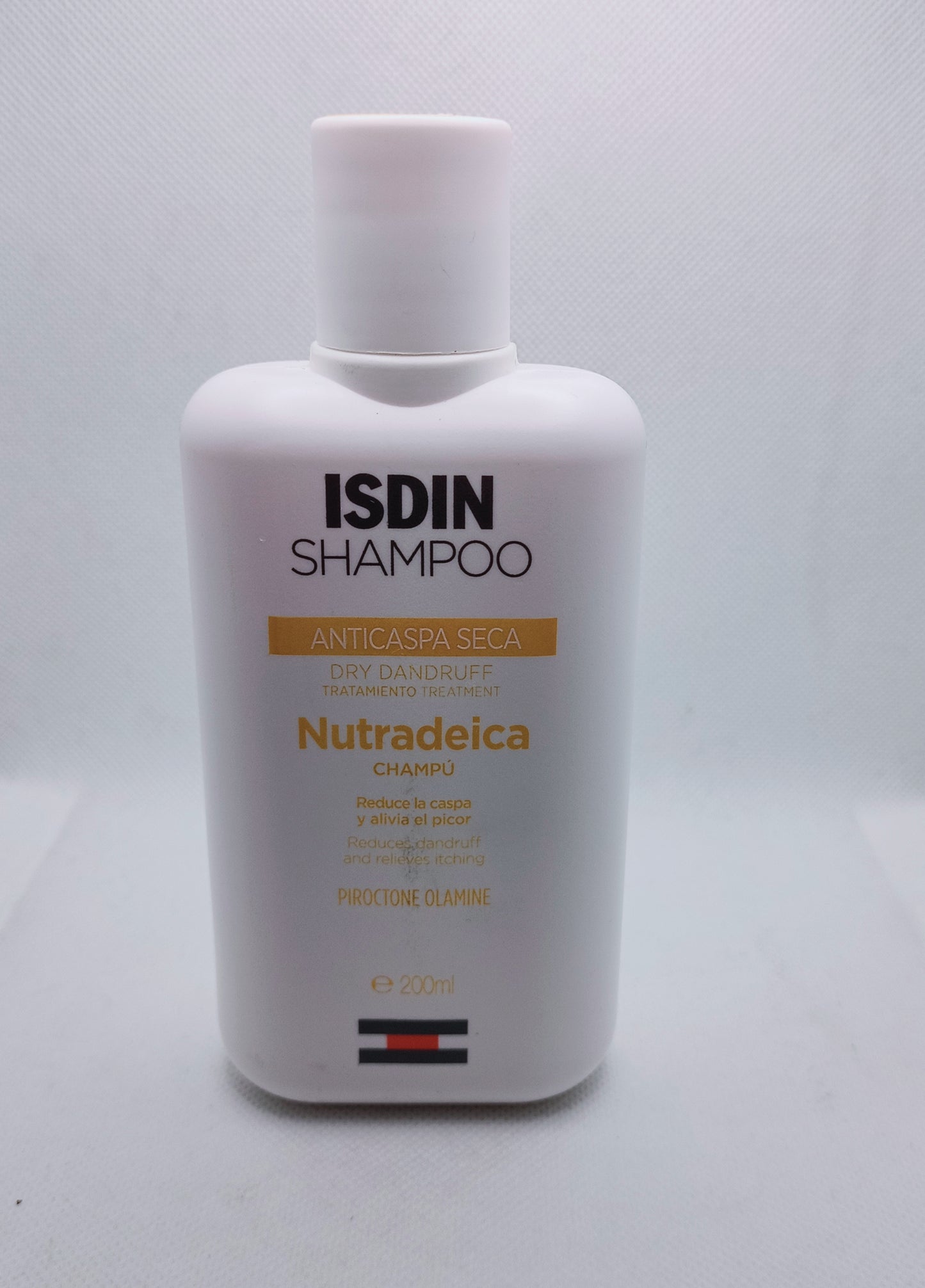 ISDIN Nutradeica Champú Anticaspa Seca 200 ml